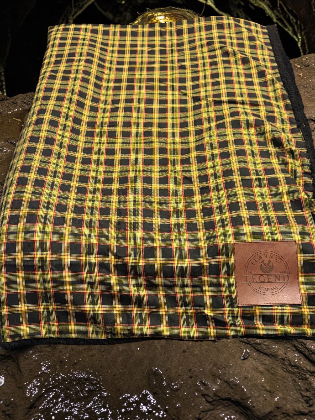 HELL HORNET SHERPA BLANKET