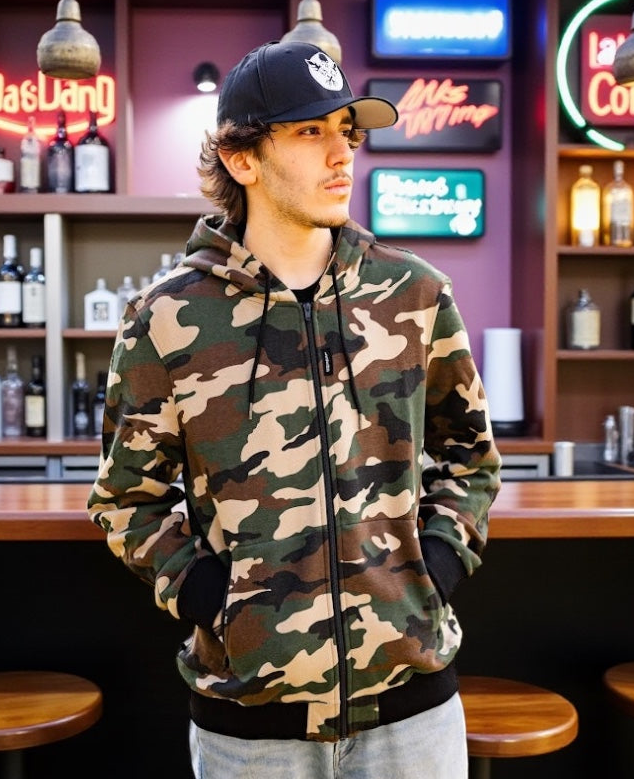 LEGEND CAMO ZIP UP HOODIE